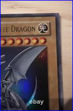 Yu-Gi-Oh! Yugioh Blue-Eyes White Dragon YAP1-EN001 Ultra Rare Limited Edition
