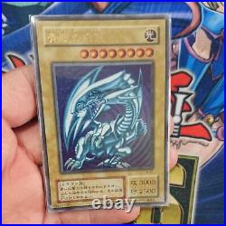 Yu-Gi-Oh y Blue Eyes White Dragon SM-51