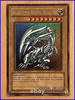 YuGiOh Blue-Eyes White Dragon 1st Edition SDK-001 Kaiba Starter