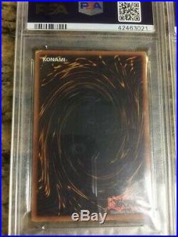 YuGiOh Blue-Eyes White Dragon SDK-001 Dark Magician SDY-006 1st Edition PSA 3/4