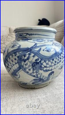 Yuan Dynasty Blue and White Porcelain Dragon Jar Underglaze Cobalt 9.5 H