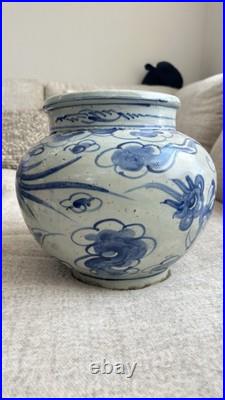 Yuan Dynasty Blue and White Porcelain Dragon Jar Underglaze Cobalt 9.5 H
