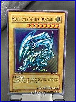 Yugioh BLUE EYES WHITE DRAGON SDK-001 1st Edition Ultra Rare asian