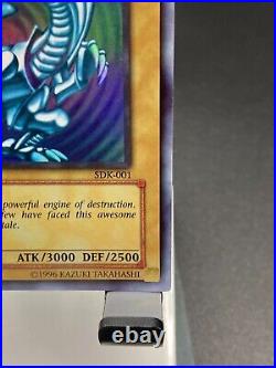 Yugioh BLUE EYES WHITE DRAGON SDK-001 1st Edition Ultra Rare asian