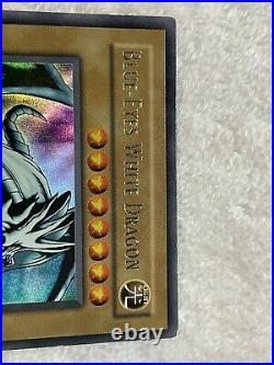 Yugioh Blue-Eyes White Dragon 1st Edition LOB-001 NM And Mint SDK-001