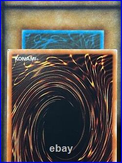Yugioh Blue-Eyes White Dragon GLD5-EN001 Gold Ghost Rare FOIL SHIFT MISPRINT VLP Yugioh Blue-Eyes White Dragon GLD5-EN001 Gold Ghost Rare FOIL SHIFT MISPRINT VLP