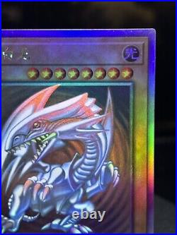 Yugioh Blue Eyes White Dragon Ghost Rare TRC-SC000 Chinese NM