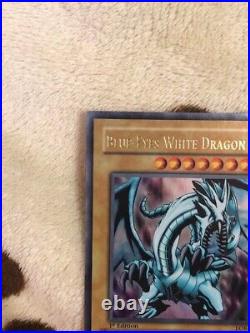 Yugioh Blue Eyes White Dragon LOB-001 1st Edition Ultra Rare Asian LP