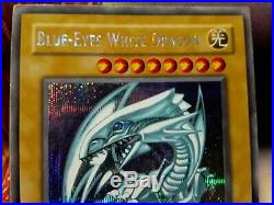 Yugioh Blue-Eyes White Dragon Prismatic Secret Rare DDS-001 Lightly Played