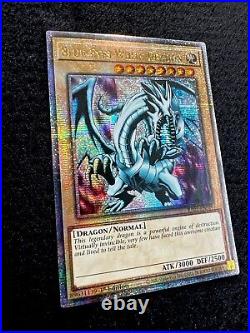 Yugioh. Blue Eyes White Dragon. Quarter Century Secret Rare. Ra03-en079. Nm