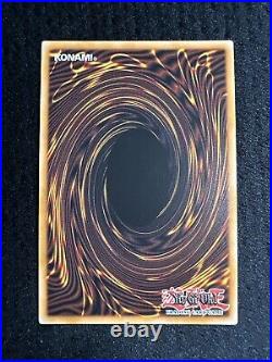 Yugioh. Blue Eyes White Dragon. Quarter Century Secret Rare. Ra03-en079. Nm