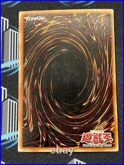 Yugioh Blue-Eyes White Dragon SDK-001 1st Edition Ultra Rare Asian English MP