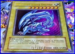 Yugioh Blue-Eyes White Dragon Ultra Rare SDK-001 Holo Bleed Konami 2002 NM