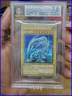 Yugioh! DDS-001 Blue Eyes White Dragon Beckett 7.5
