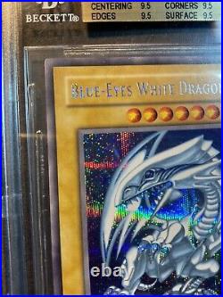 Yugioh QUAD BGS 9.5 Blue-Eyes White Dragon DDS-001 Prismatic Secret Rare