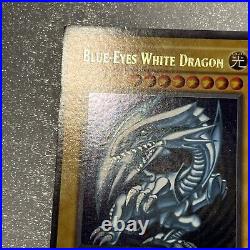 Yugioh Unlimited Sdk-001 Blue Eyes White Dragon Ultra Rare Light Play